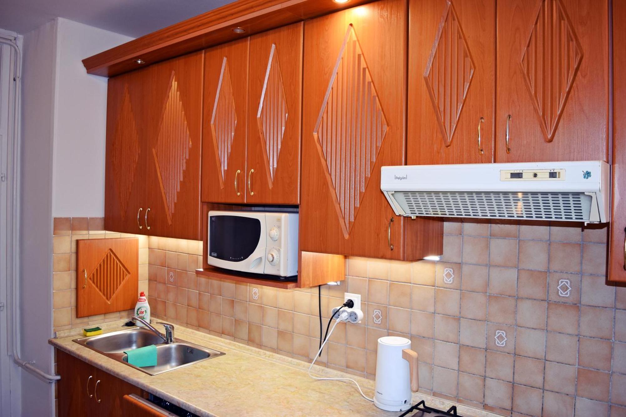 Belvarosi Classic Apartman 85 Square Meters Szombathely Esterno foto