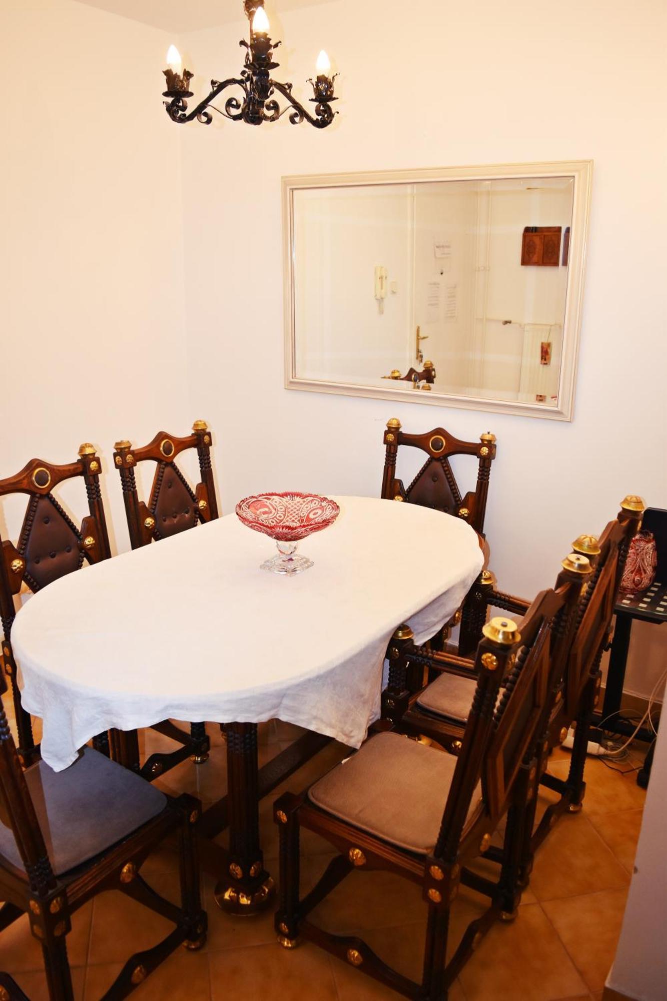 Belvarosi Classic Apartman 85 Square Meters Szombathely Esterno foto